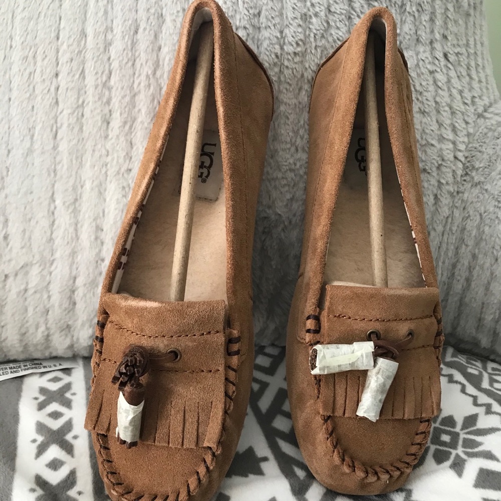 NWT!! UGG moccasins